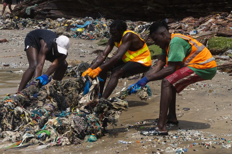 La ropa de segunda mano occidental, un problema medioambiental en&nbsp;Ghana